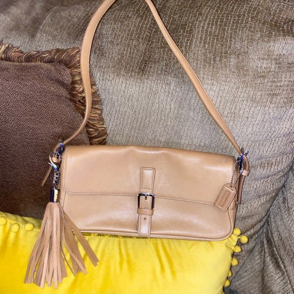 Coach Brown Leather clutch - Picture 10 of 10